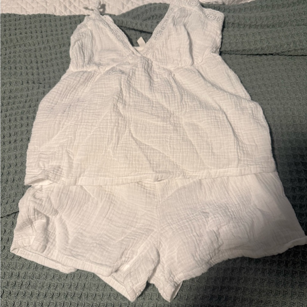 Laura Ashley White Women's Pajama Set